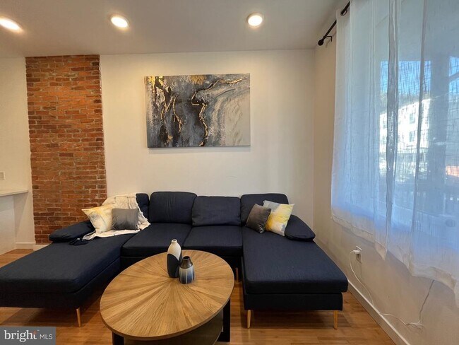 Foto del edificio - 721 N 40th St