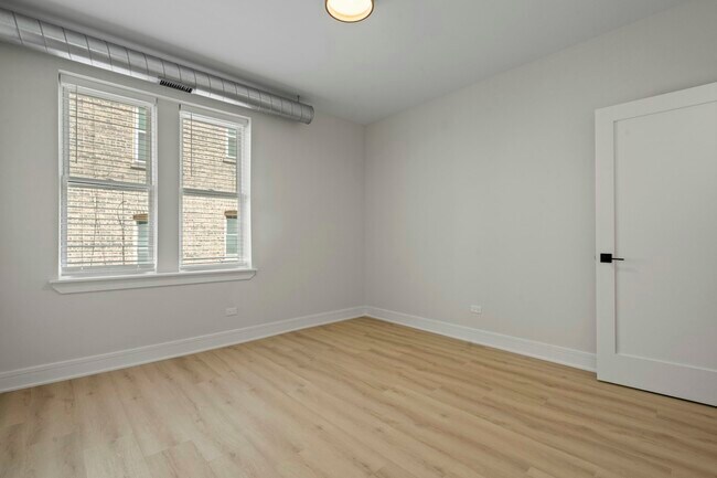 Foto del edificio - 432 S Maple Ave