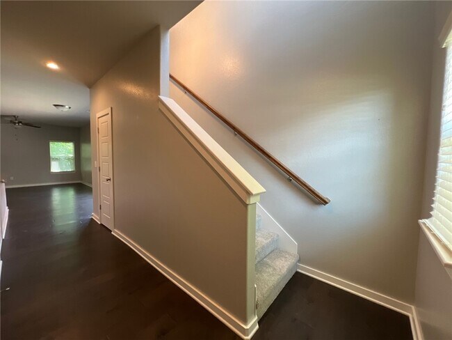 Foto del edificio - 2415 SW Arbor Rd
