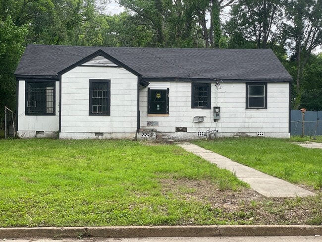 Photo - 264 Sewanee Dr House