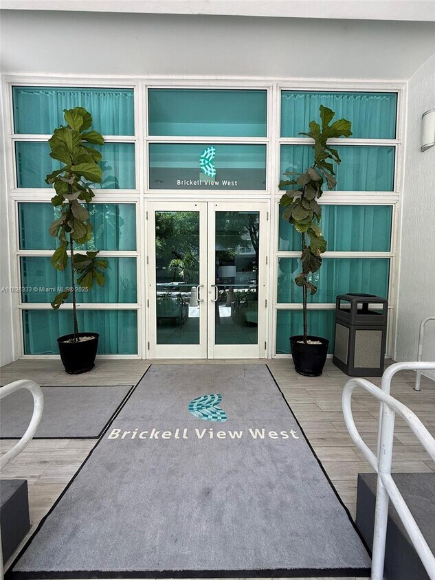 Foto principal - 1723 SW 2nd Ave