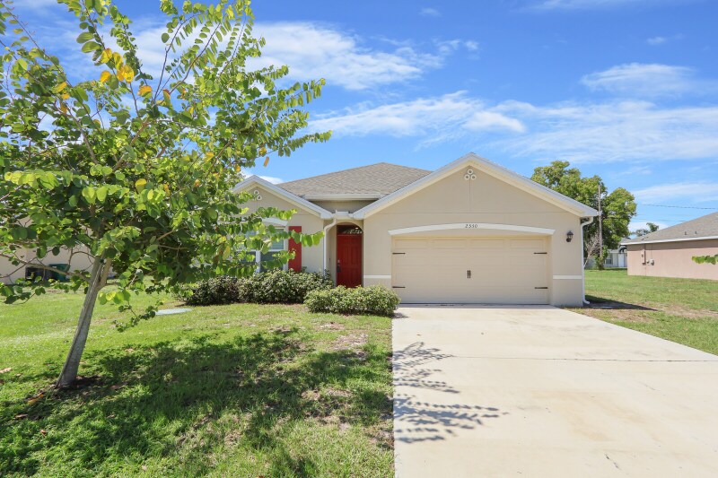 Foto principal - 2550 SE Rock Springs Dr
