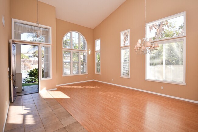 Foto del edificio - Gorgeous 4 Bedroom Carlsbad Home!