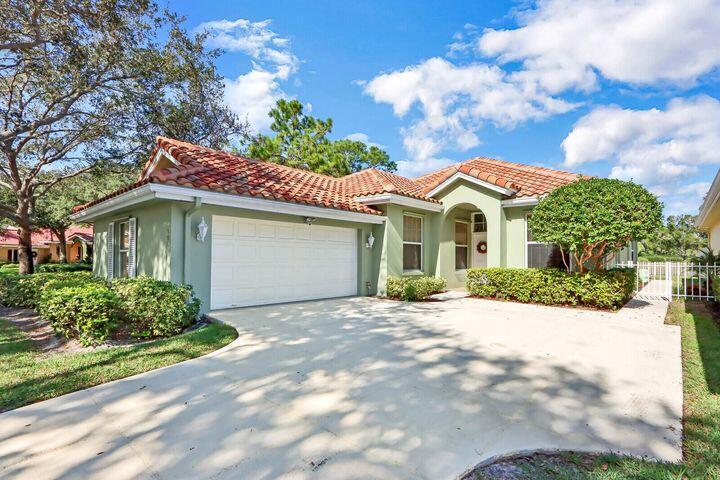 Foto principal - 100 Hampton Cir