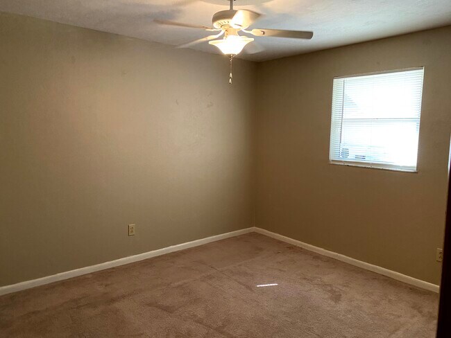 Building Photo - 38436 New Jay Ave