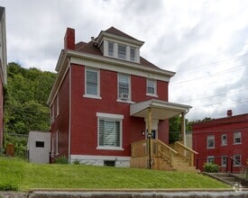 Building Photo - 604 Middle Ave