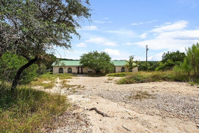 Building Photo - 24369 Bingham Creek Rd