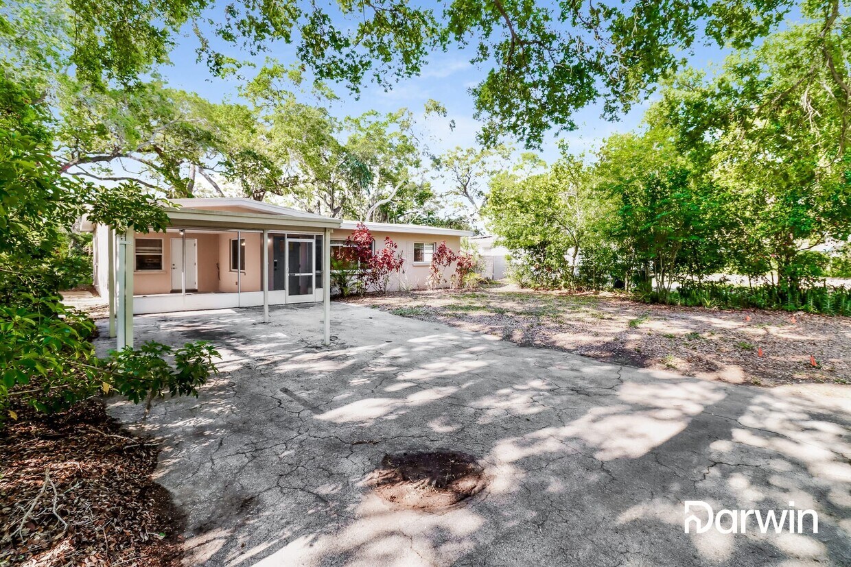 Foto principal - 1619 Edna Ave NW