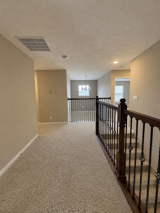 Foto del edificio - 4 BR WITH OFFICE