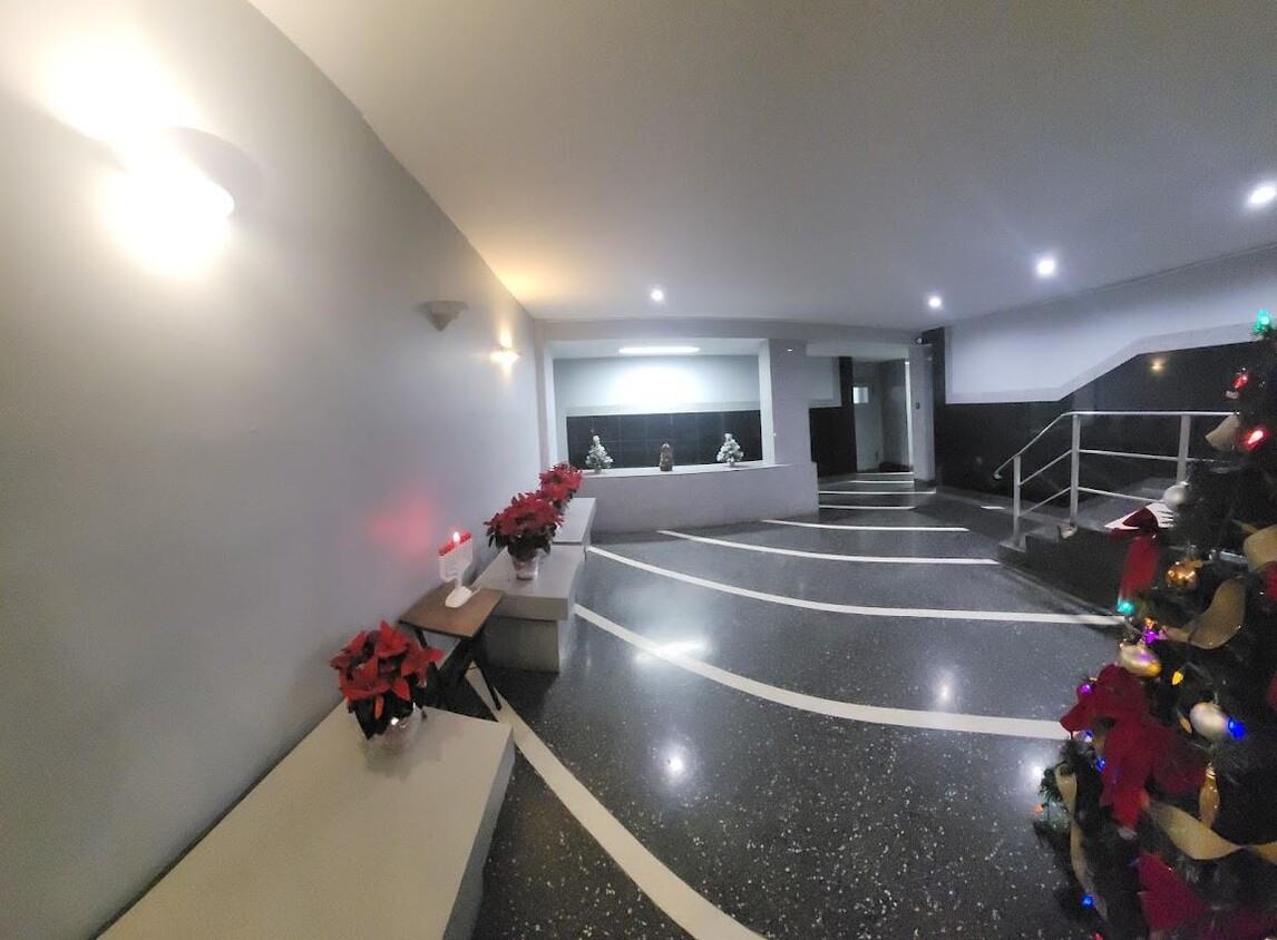 Foto del edificio - 141-30 84th Rd
