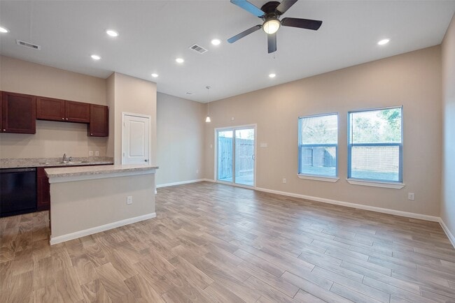 Building Photo - 7937 Richland Dr