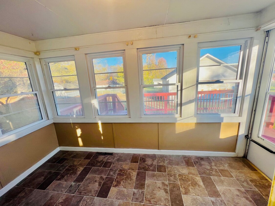 Foto principal - 2 bed with Large Garage
