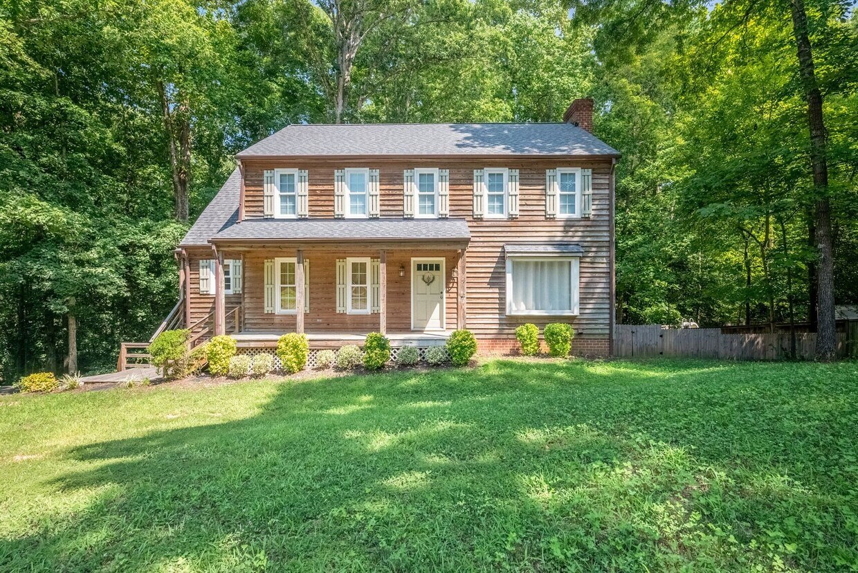 Primary Photo - Stunning, Updated 4 Bedroom Home in Bon Ai...