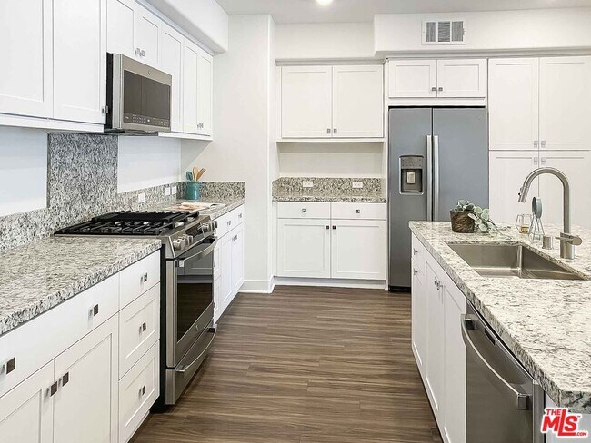 Foto del edificio - 1893 Union St