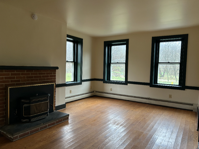 Foto del edificio - 5863 Reynolds Mill Rd