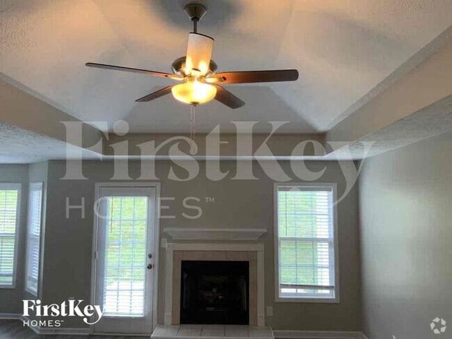 Building Photo - 6009 Pleasant Hill Dr