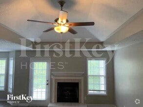 Building Photo - 6009 Pleasant Hill Dr