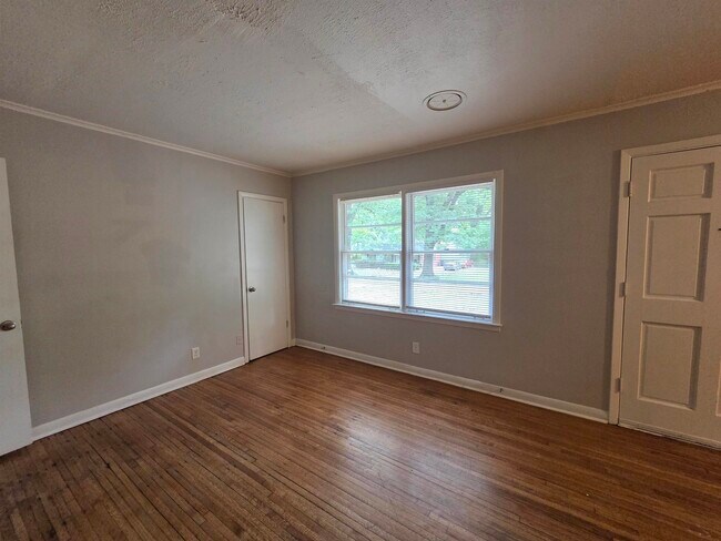 Foto del edificio - 5369 Lochinvar Rd