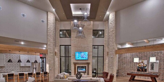 Foto del edificio - Hunters Creek Apartments