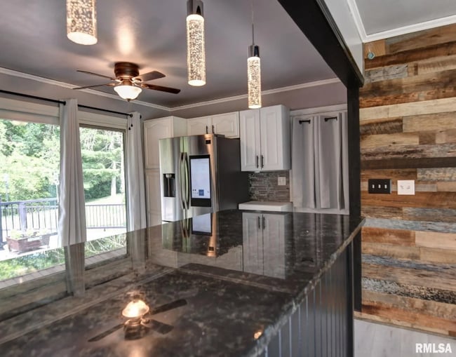 Building Photo - 26 Sandcreek Dr