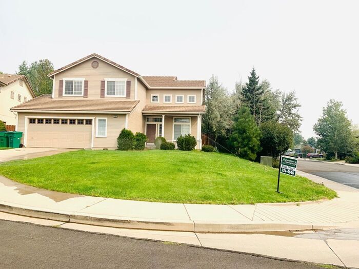 Foto principal - 3200 Fairlands Ct