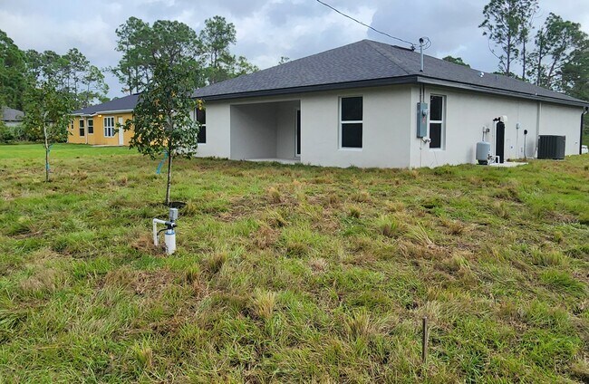 Building Photo - 3315 La Goy St