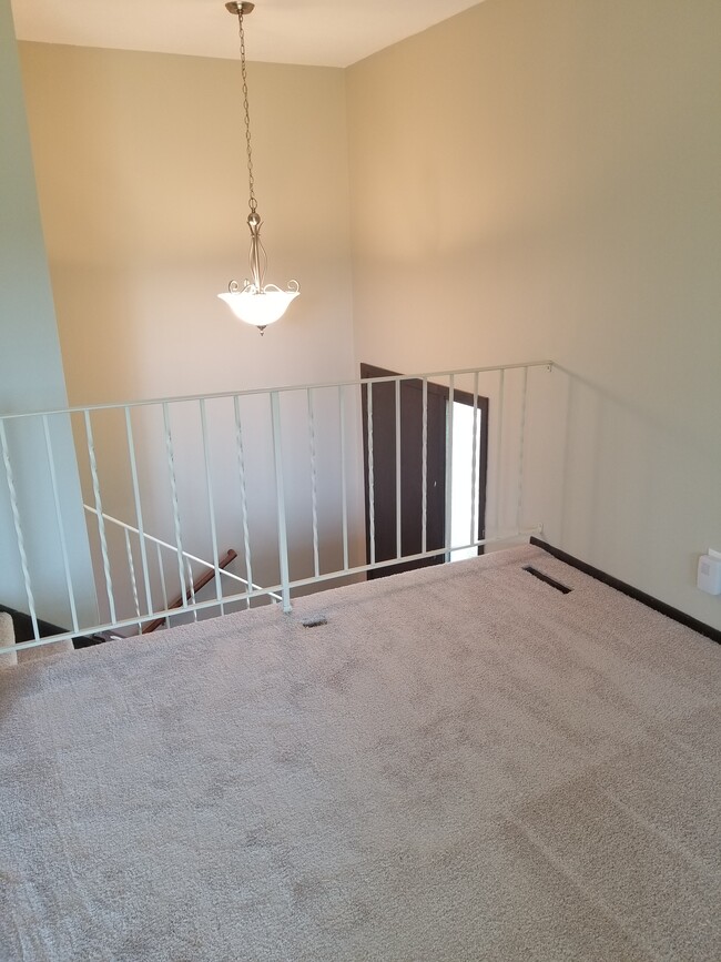 Building Photo - 10221 Cavell Cir