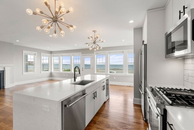 Building Photo - 176 Winthrop Shore Dr