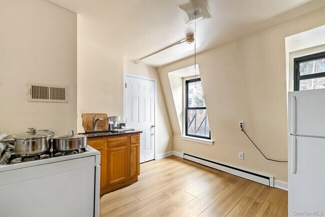 Foto del edificio - 506 Piermont Ave