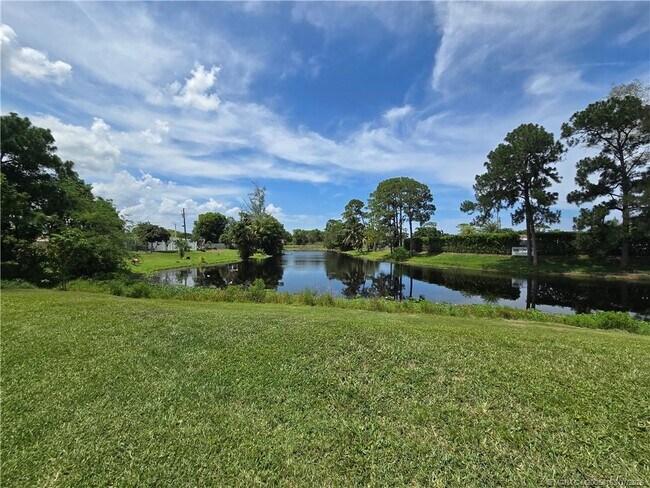 Building Photo - 2648 Rockcrest Ct