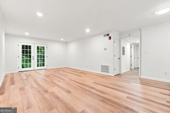 Foto del edificio - 5095 Roswell Rd NE