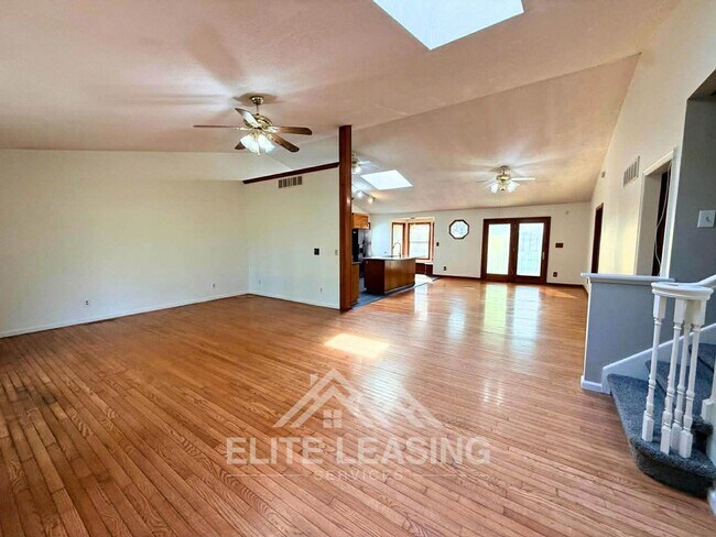 Foto del edificio - Luxury Living in Auburn