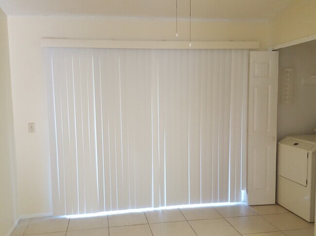 Foto del edificio - 3011 Maybry Ln
