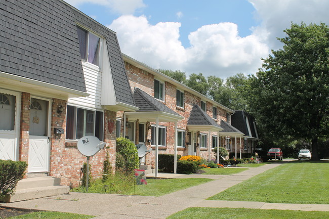 Building Photo - Lancer Court