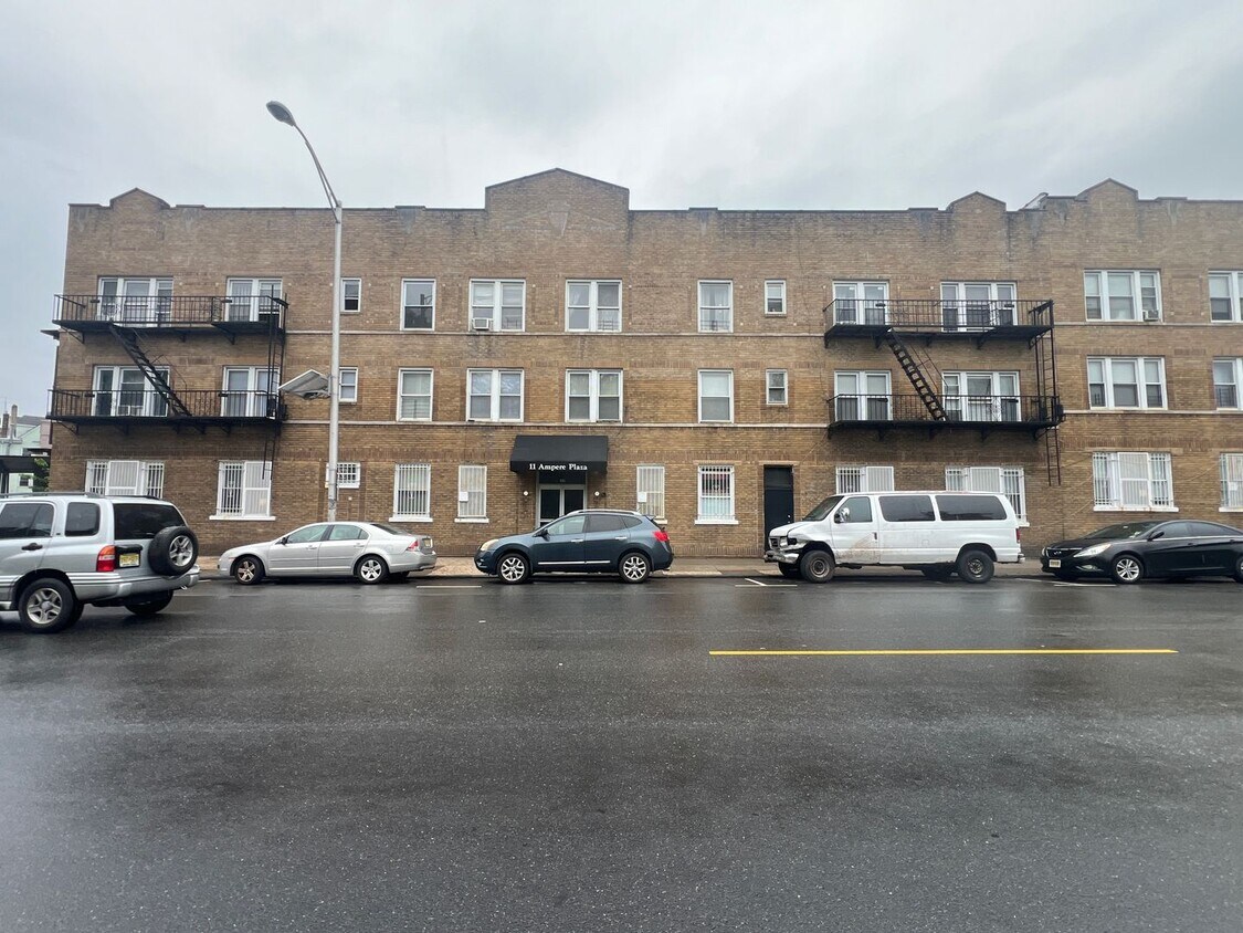 Foto del interior - 11 Ampere Plaza