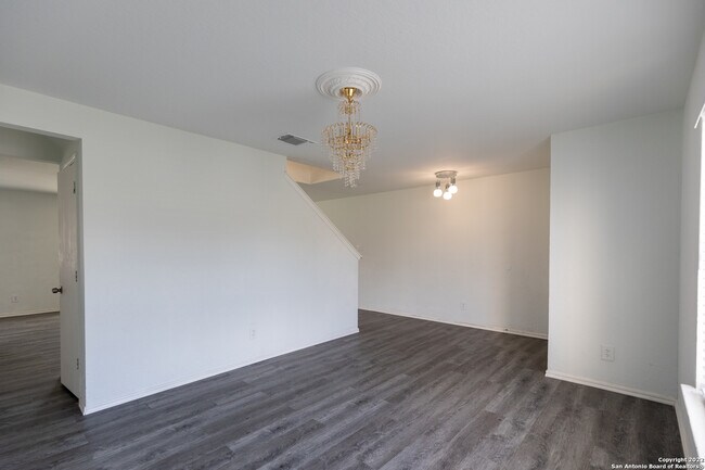 Foto del edificio - 7230 Dwarf Palm