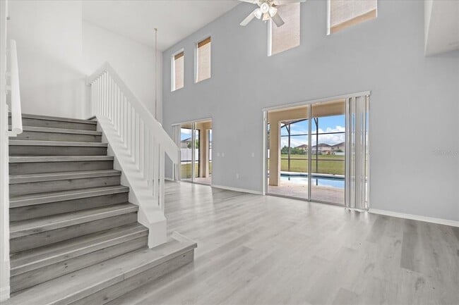 Foto del edificio - 521 Bromley Ct