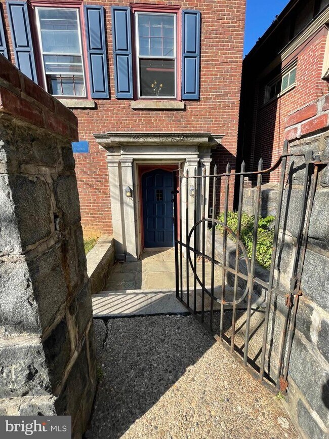 Foto del edificio - 1303 N Franklin St