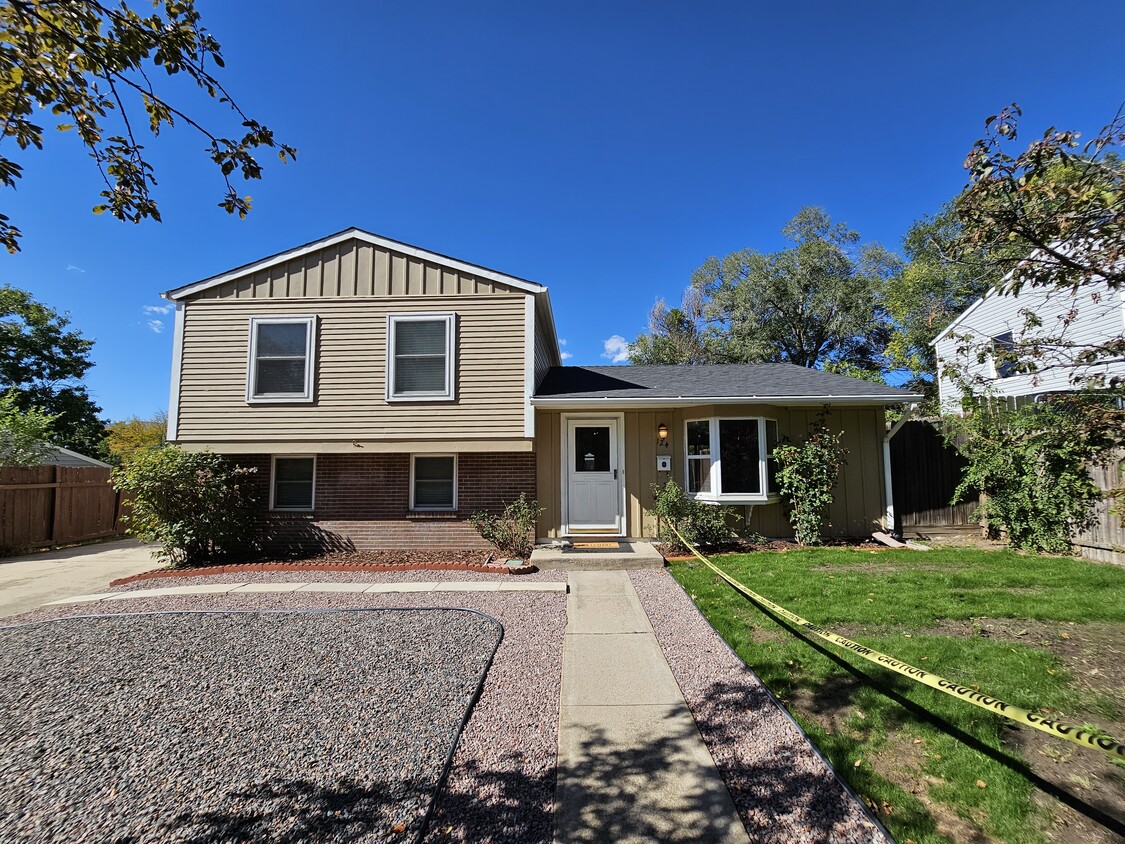 Primary Photo - 124 N Brentwood Dr