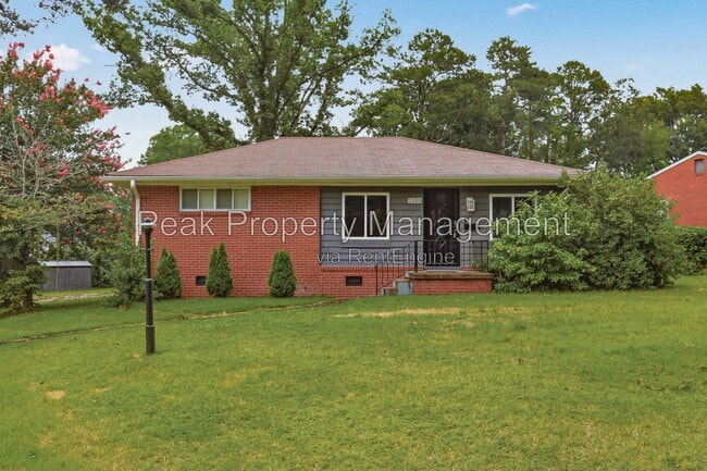 Building Photo - 2105 Fort Rice St