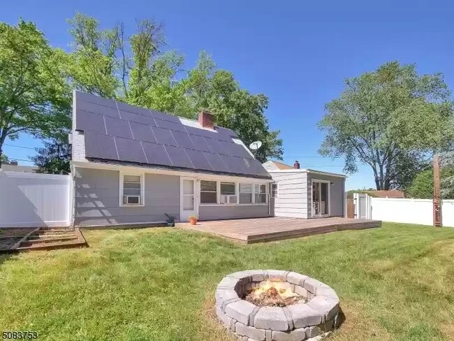 Building Photo - 76 Ridge Rd