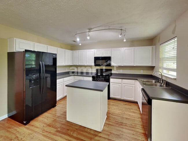 Foto del edificio - 1032 Lexington Farms Dr