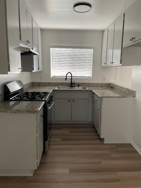 Foto del edificio - 2216 W Court St