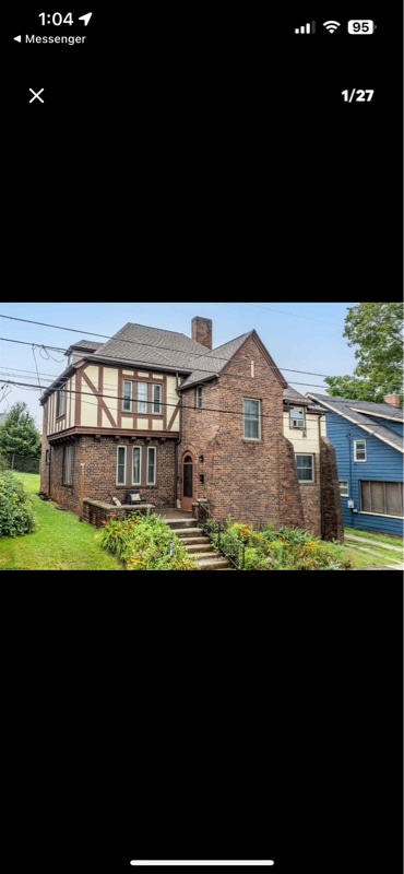 Building Photo - 126 Simpson St