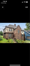 Building Photo - 126 Simpson St