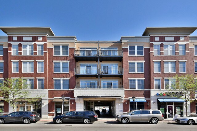 Foto del edificio - 7243 Madison St
