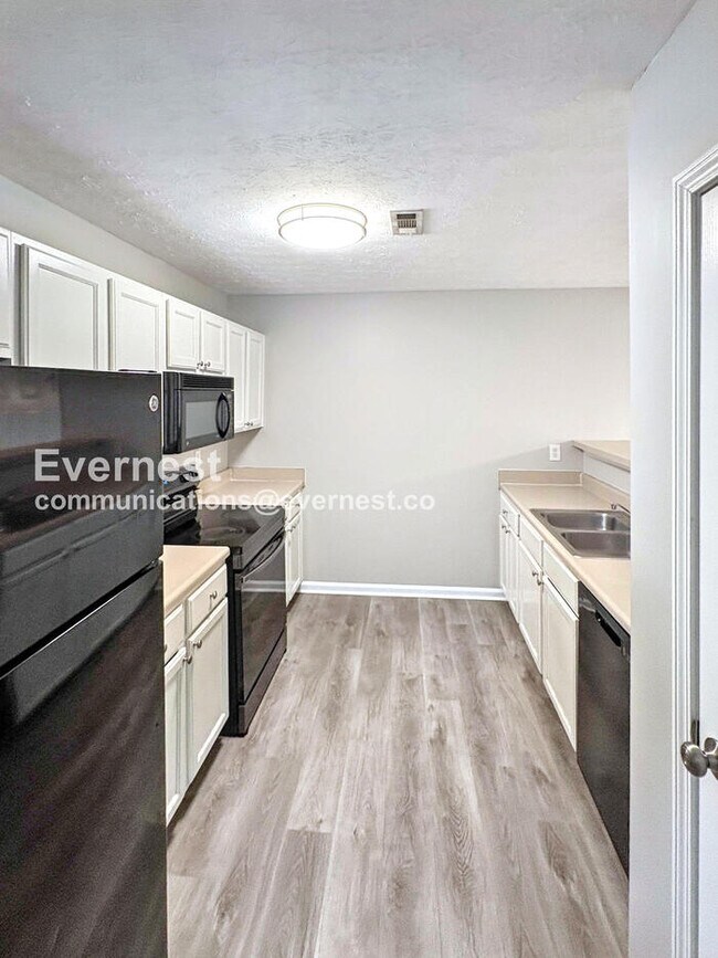 Foto del edificio - 55 Bramble Bush Trail