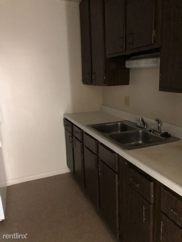 Building Photo - 4724 Glenway Ave