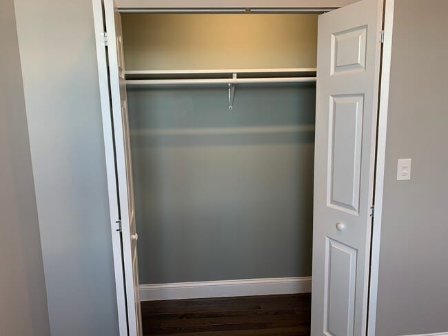 Building Photo - 148 Main St