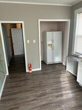 Building Photo - 1036 North Ave